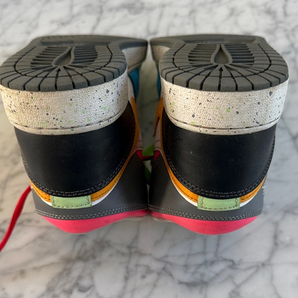 Nike Air Jordan 1 Mid Multi-Color Sneaker Sz 5.5 - Picture 8 of 8